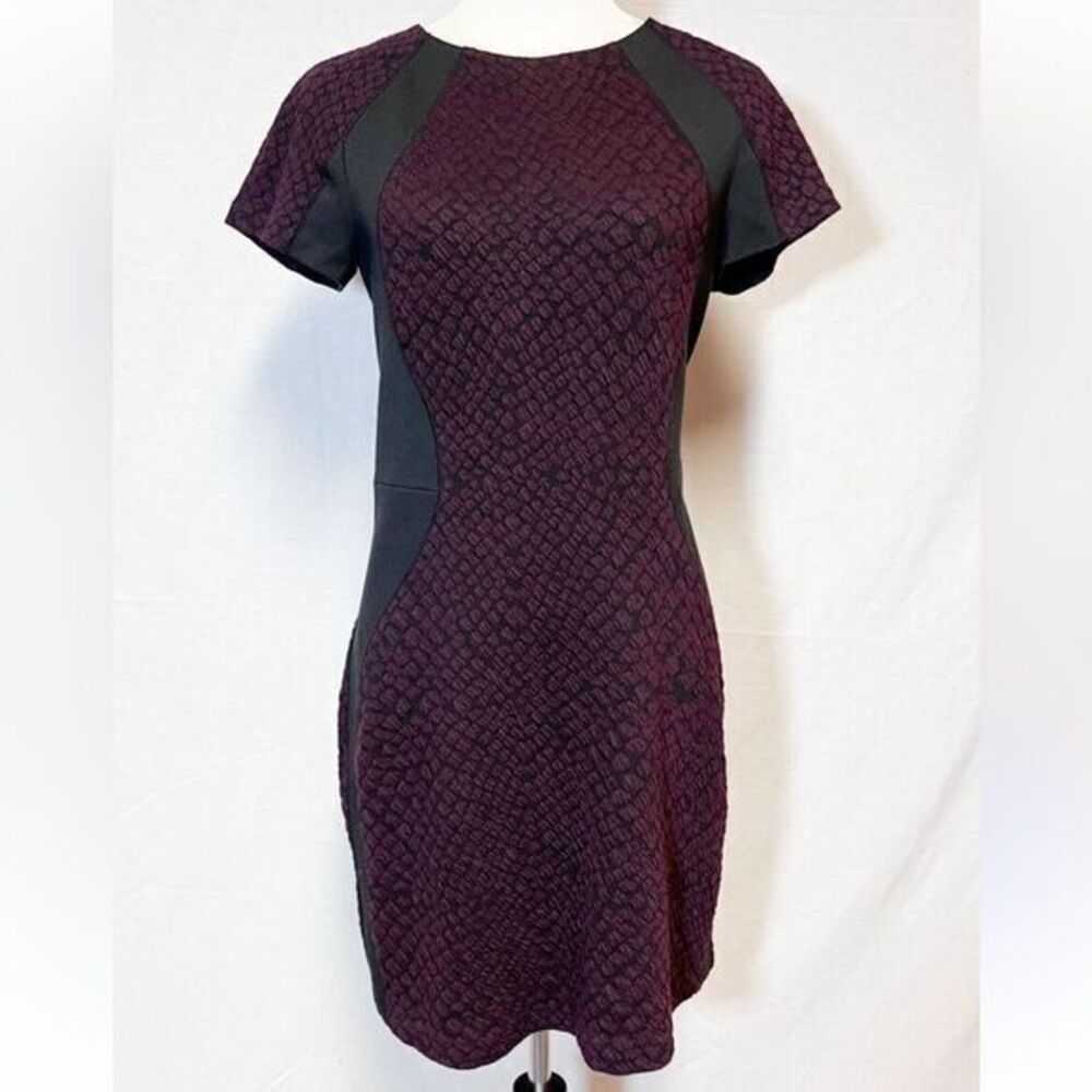 Rebecca Taylor Women's Black Purple Textured Sheath Dress Size 10 Short Sleeve